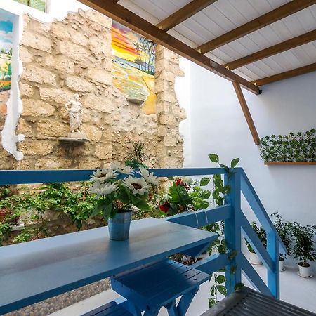 Wonderful Renovated Apartment With Private Patio Atenas Exterior foto
