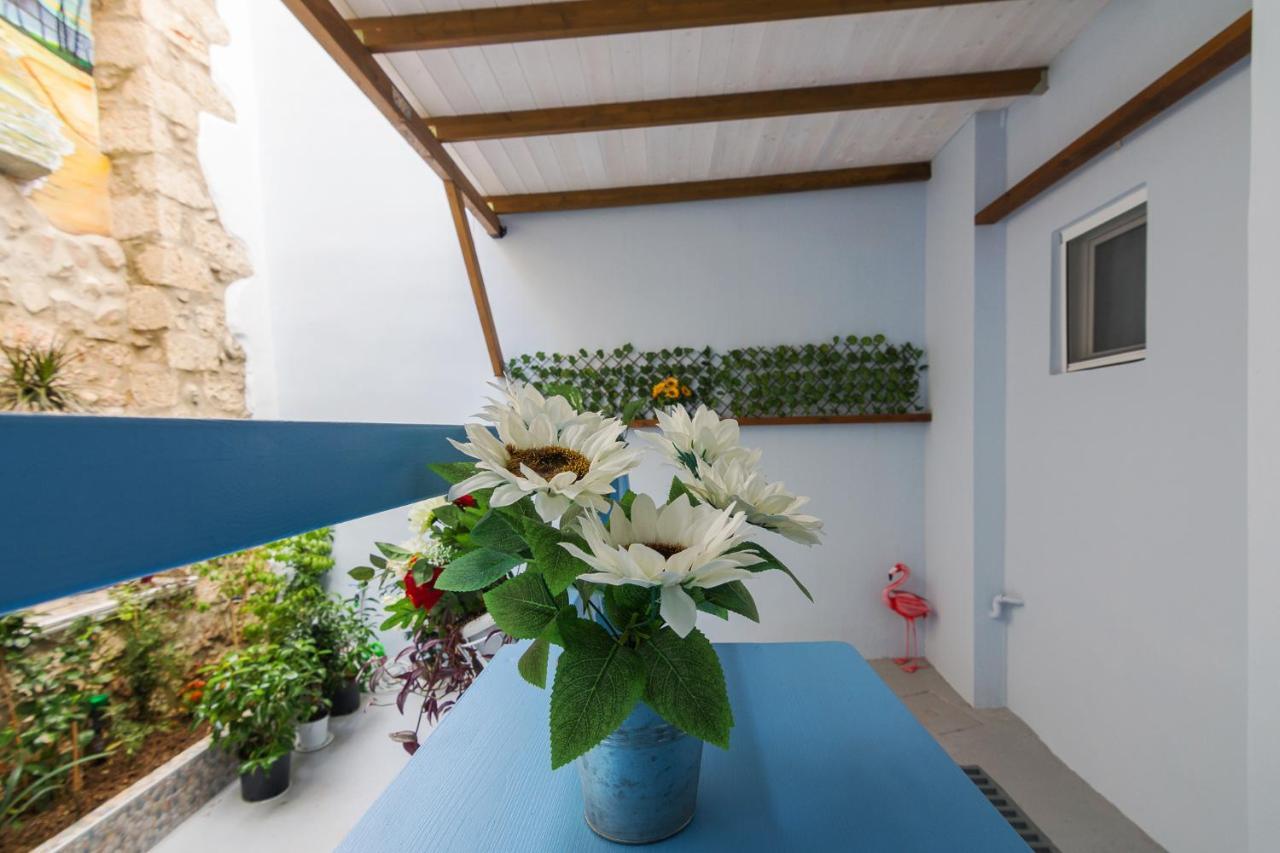 Wonderful Renovated Apartment With Private Patio Atenas Exterior foto